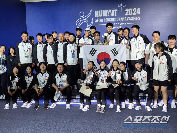 Fencing Korea. Recovered the top of the 亞 that was taken away by Japan! 'Gold 4X Silver 2XDong 5'A spectacular finale