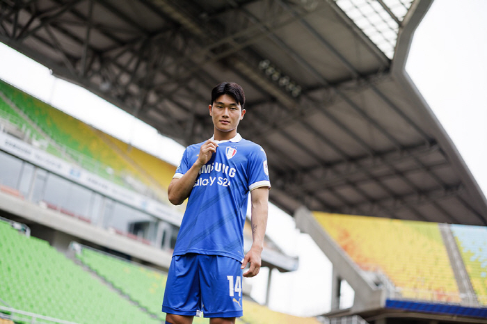  Suwon Samsung recruited Hong Won-jin for the 'Best Skills' MF → Central Defense 'Multiplayer'