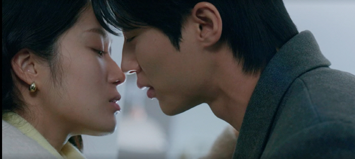 'Byeon Woo-seok ♥ Kim Hye-yoon, are you really dating? The best kiss scene 