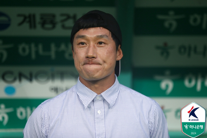 'Excluding Um Ji-sung' Director Lee Jung-hyo'