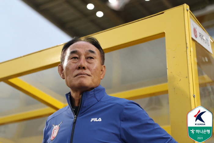 'Exclusion of the transfer snow Um Ji-sung → Gabriele's winning goal'Gwangju FC overpowered Jeju 2-1'Escape from losing consecutive games Jump 7th place'