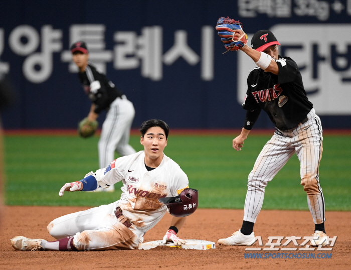 Heysus 10 wins  All-Star captain duo 4 RBIs joint Kiwoom, 4-1 win → 6 consecutive wins. LG Heysus alone lost 3-19 innings and scored 1 point 