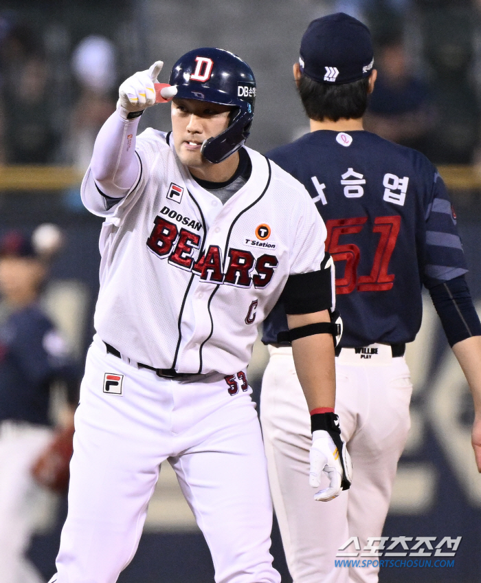 Yang Eui-ji's chase gun → Yang Seok-hwan's come-from-behind bases loaded → Yang Eui-ji's wedge bases! The value of Lee Seung-yeop proved in front of Kim Tae-hyung'15 pitchers'Dusan stops Lotte from winning 5 consecutive games