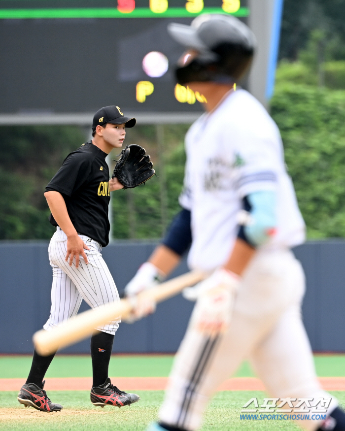 Defending champion won! Lee Ye-sung's 6 innings of 8K good pitching by Seoul Convention High School in Gyeongbuk Province, who defended his victory (Cheongryonggi Video)