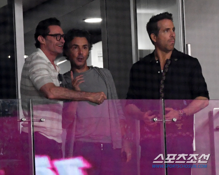 Hugh Jackman and Ryan Reynolds' first schedule in Korea is baseball intuition 'I don't want to wake up if it's a dream' 