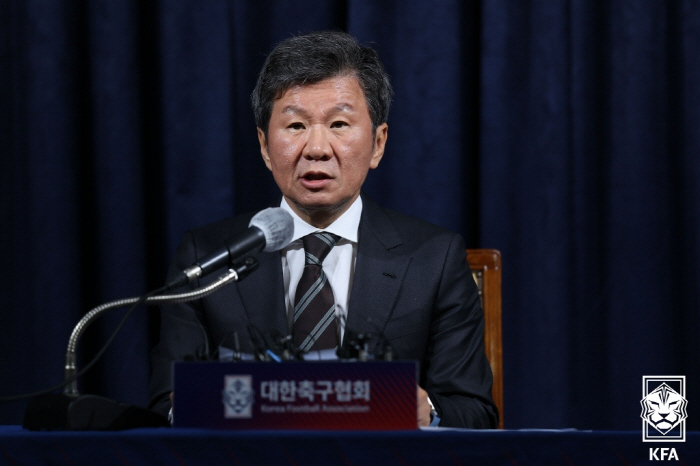 KFA Chairman Chung Mong-gyu expressed his position on the appointment of the head of the 'controversy over vacancies for six months' It will not be easy even if Ferguson comes'