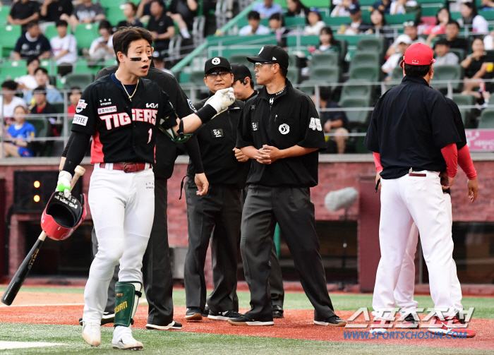Time bomb Anderson...There have already been signs of hot temper since Park Chan-ho's visit