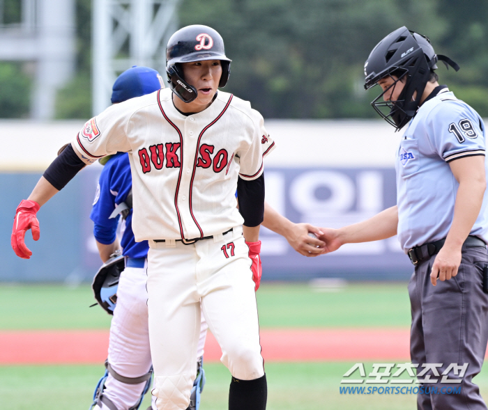 Deoksu and Cheongryonggi won three consecutive competitions? 147km Kim Tae-hyung 7 innings of reverse pitching → 1st grader Um Jun-sang sweeps the final hit! 1R Seoul Dongsan High School's complete defeat. 