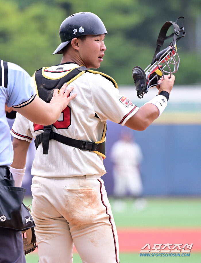Deoksu and Cheongryonggi won three consecutive competitions? 147km Kim Tae-hyung 7 innings of reverse pitching → 1st grader Um Jun-sang sweeps the final hit! 1R Seoul Dongsan High School's complete defeat. 