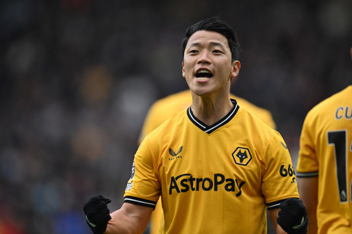 'HWANG transfer? Kim Min-jae transfer fee required'Hwang Hee-chan to reject Ligue 1's prestigious offer'Hull Price' →'Will not sell...Director appreciates it very much'