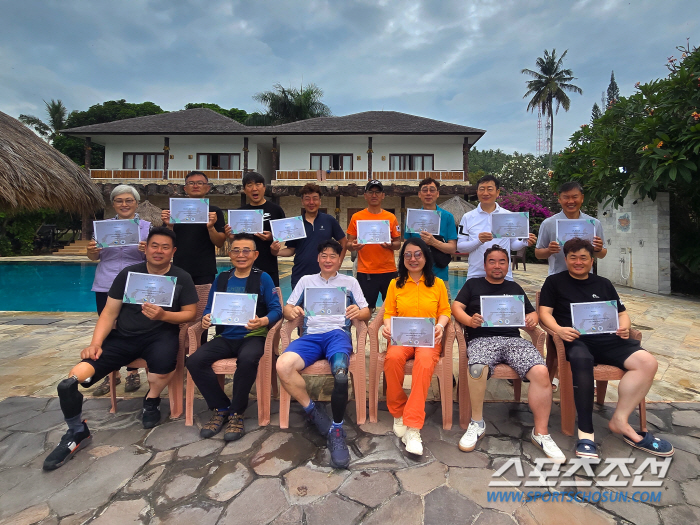 Mt. Linzani was successful in climbing Mt. Linzani, a mountain climber with disabilities