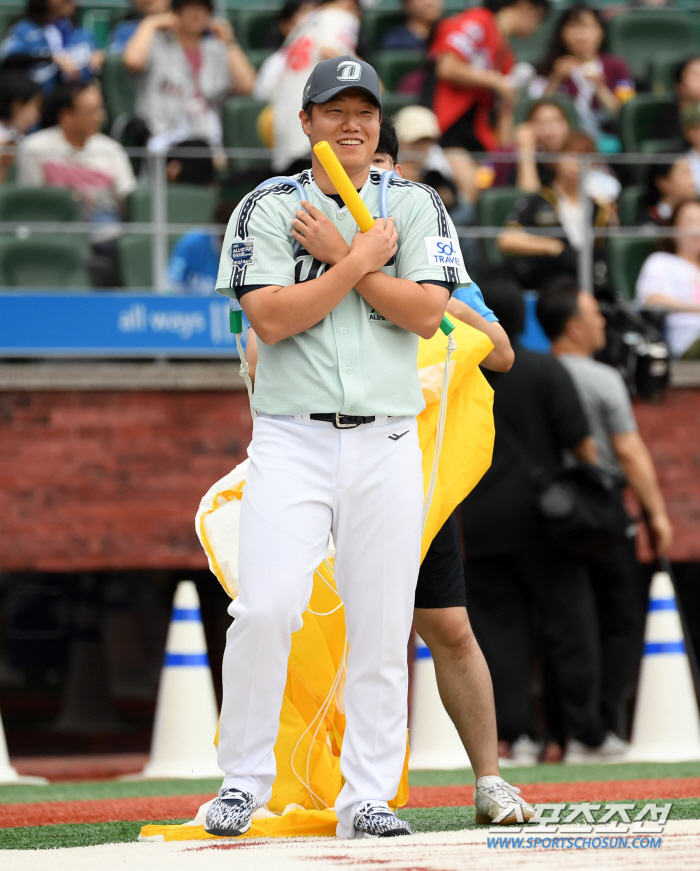 Release → Social baseball → Fostering → 2nd draft →★ This is human victory...11th-year pitcher's excitement 