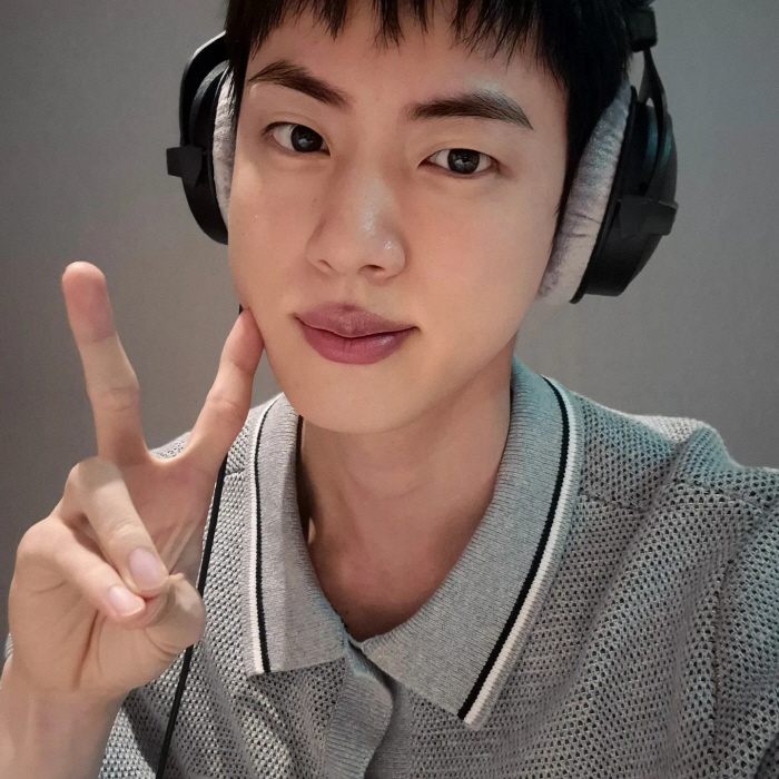  BTS Jin boasts superior beauty even after being discharged from the military! RM'Get King'J-Hope'Cute'