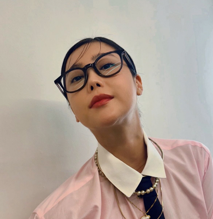 Solbi, the jawline you want to brag about..After losing 15kg, I became a completely different person