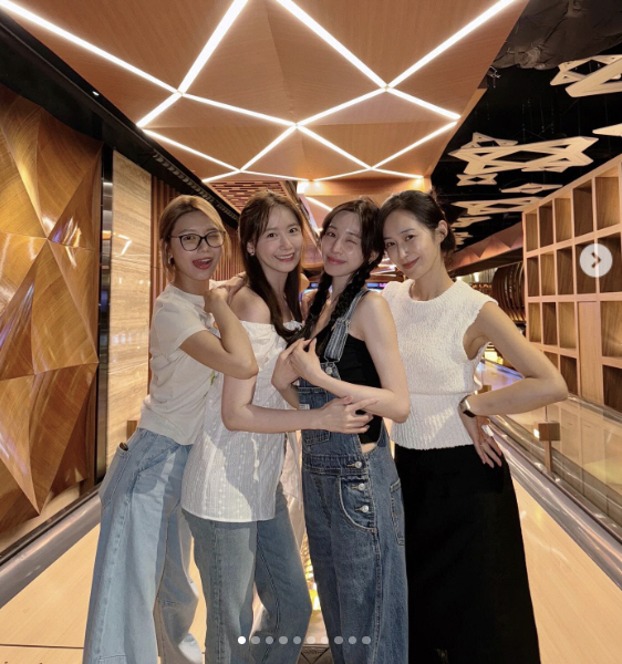 '33 Years Old' Girls' Generation gathered on Yoona's birthday 'Friendship for 17 Years''