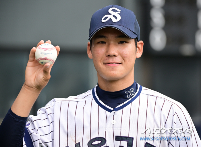 A 16-year-old boy's 130m home run, 'hawk's eyes' Scout was also surprised at a young age 