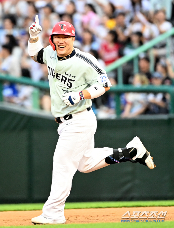 'All-Star MVP' and 'Home Run Derby Winner' in the first three series. No. 1 and No. 2 in RBIs and No. 2 in his team. No. 4 hitter's pride is on the line 