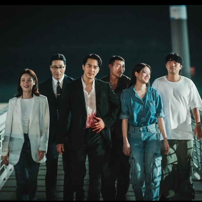  Just cool from any angle! Thank you for loving Song Seung-heon ''Player 2'