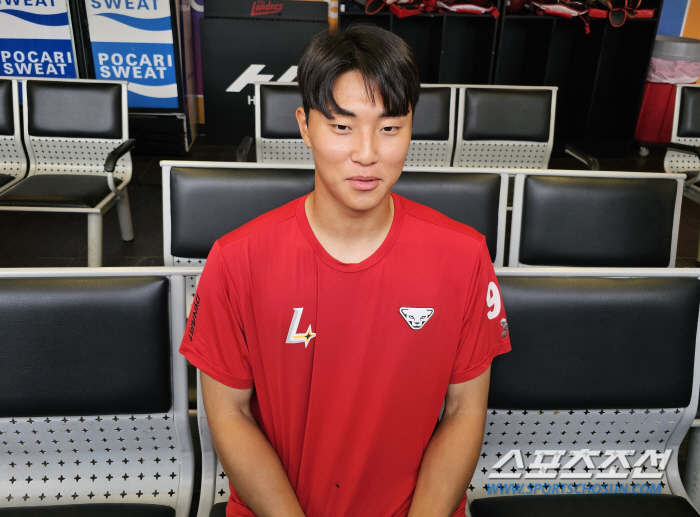 19-year-old rookie's first-half batting average of 0.360 Big stage, bold 'New Face's goal this year