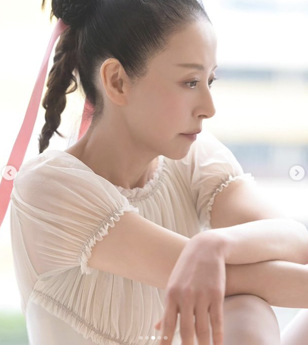 Are you in your 60s? Seo Jung-hee beat breast cancer, ballet suit is also good. ♥ Boyfriend who is 6 years younger than him is half-hearted