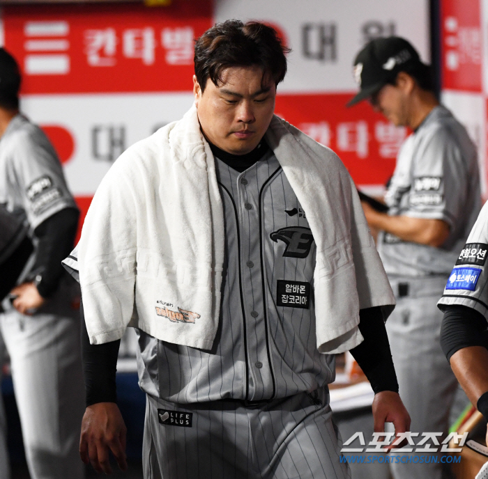 ' 9 runs → no runs → 3 runs in 6 innings' Ryu Hyun-jin won by decision... The real winner is Kiwoom... Dawson's finish in the bottom of the 11th inning 54. Kim Seo-hyun lost the game 