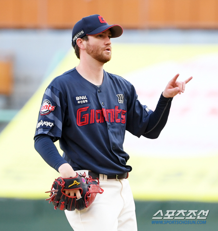 Doctor K, who came back, made Kim Tae-hyung laugh 'Infinite Unprecedented 'Samjin Show 'Let's go to autumn baseball'' Willingness 