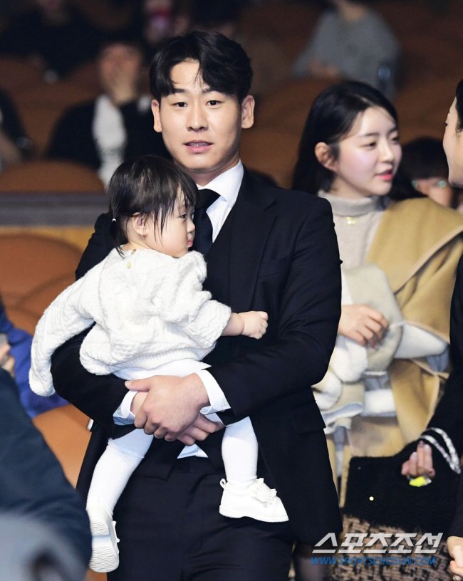 'I'll attend as a winner next time.' How determined are you? The only dream of a 30% shortstop is to win the title 'This chance, when will this member come again'