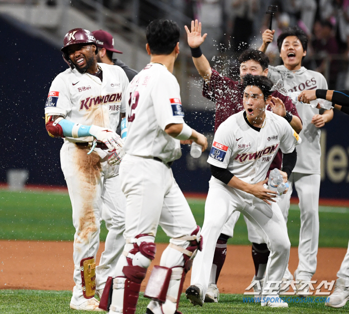 Is this really the right ranking? There has never been a last place like this in 22 years. Will Lotte break its record in 2001