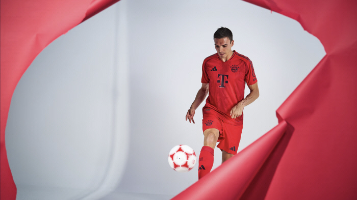 Kim Min-jae's escort succeeded in transferring to Munich in a year...EPL tackle king 4-year contract No. 16