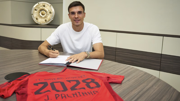 Kim Min-jae's escort succeeded in transferring to Munich in a year...EPL tackle king 4-year contract No. 16