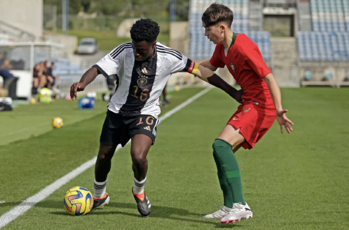 Players who will be responsible for the next 20 years' Tottenham, Berlin 17-year-old youth, is also interested in recruiting top 10 prospects