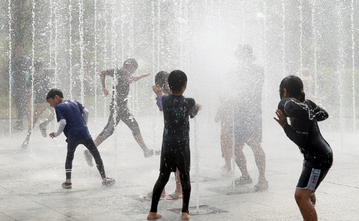 Water play in the city, risk of heat and heat diseases, Himchan Hospital 'Safe Vacation Method'4 suggestions