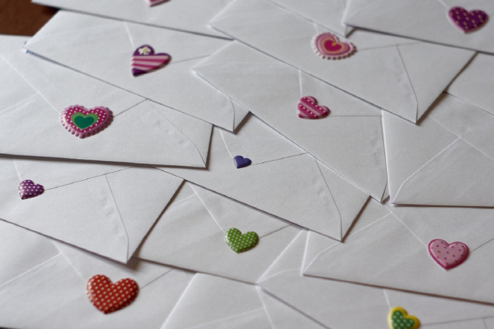 An 11-year-old 女 priest and a teacher who wrote 60 love letters are also arrested