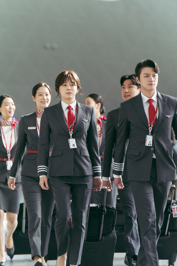 Cho Jung-seok shows the essence of acting in comic life