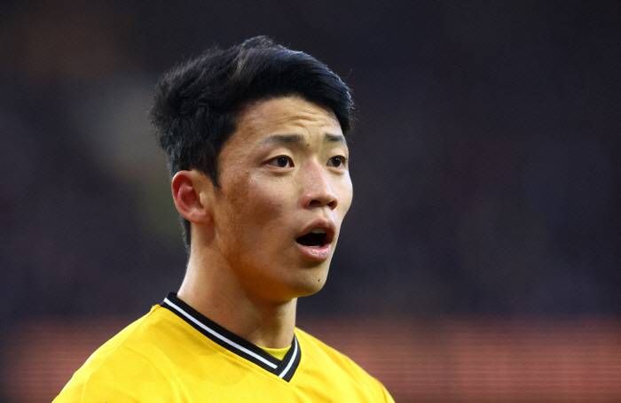 HWANG HEE CHAN, I'm not going to sell it. Strong warning...Wolverhampton, Marseille '37.4 Billion' Aggressive Offer Declined