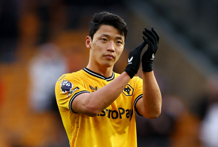 HWANG HEE CHAN, I'm not going to sell it. Strong warning...Wolverhampton, Marseille '37.4 Billion' Aggressive Offer Declined