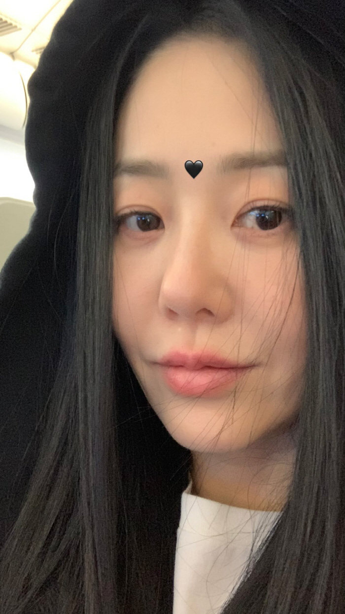 I can't stop Hyun-jung' Go Hyun-jung puts 'Wang-jeom' on her forehead and explodes mischievously