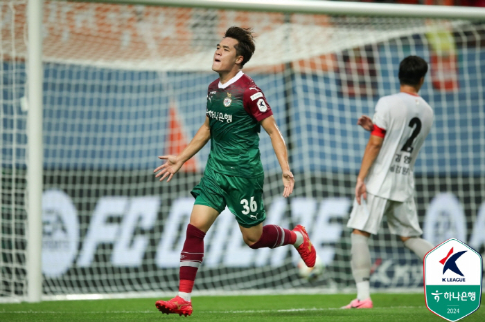 Daejeon and Gangwon were tied 1-1 after losing both the first goal and the opportunity to lose the last place in the heat. Jeju came from behind to win Pohang with Yuri Jonathan Theater Goal