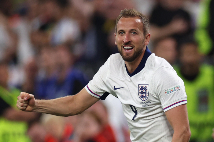 'Even if it's rotten' Kane, even if you can't, you can't lose it. → Neville'Squad may get better, but it's not a good message for the team.'