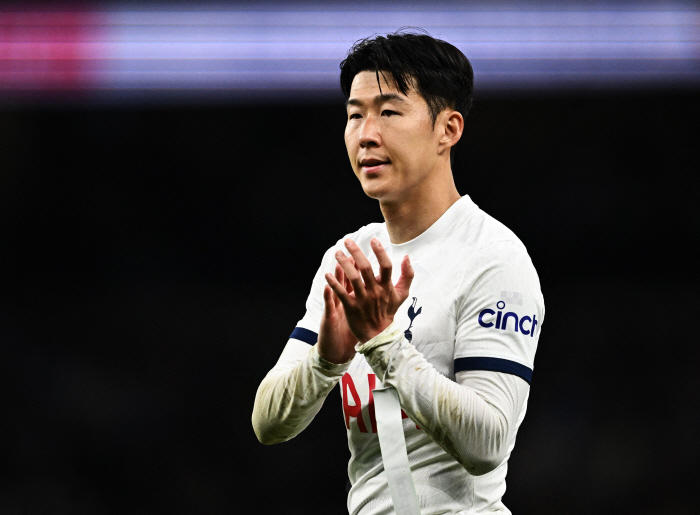 'SON contract termination' Did you forget? → Chairman Levi's indifference.. Meet regularly with the agent 'SON Rivals' let alone renew the contract