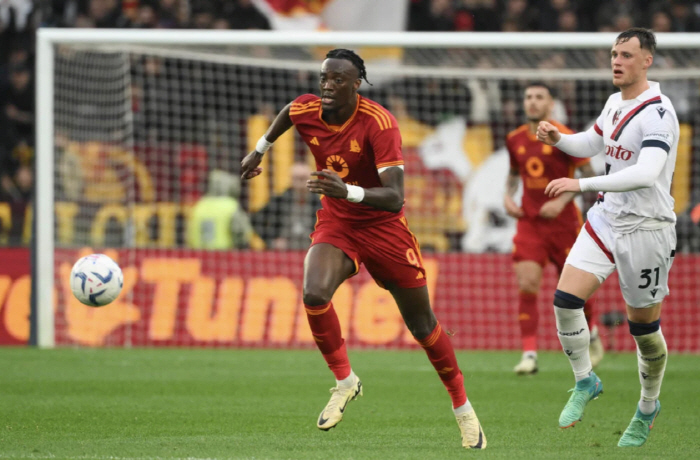 'Tottenham target, AC Milan will be recruited' Romano official, Abraham, who Tottenham was aiming for, is likely to go to Milan