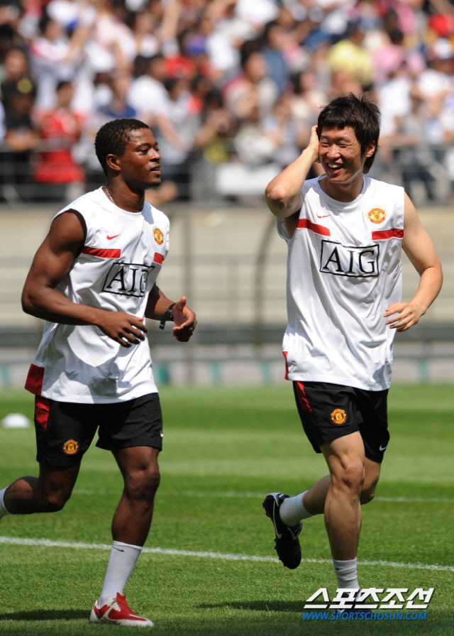 What is Park Ji Sung's best friend doing...'Criminals'Ebra'1 1 year imprisonment suspended for non-payment of alimony
