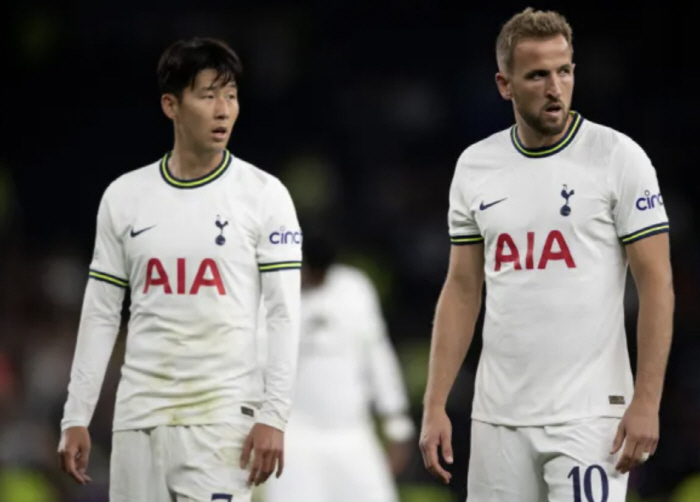 It's useless to cheer for SON. →'Again! Kane, who bowed his head, proved himself as a professional '0 goals in the final'→'Unrelated curse  new chest'