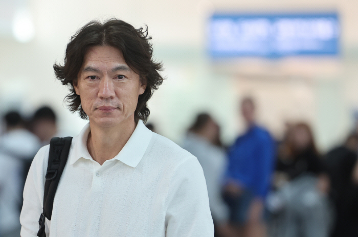 'Leaving Europe'A team coach Hong Myung-bo'It was a condition for the appointment of a foreign coach and acceptance of the coach'