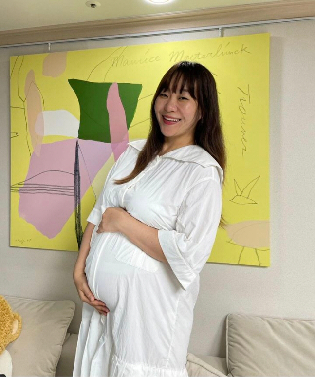  'Will he be the youngest?' Jung Ju-ri will be the mother of five