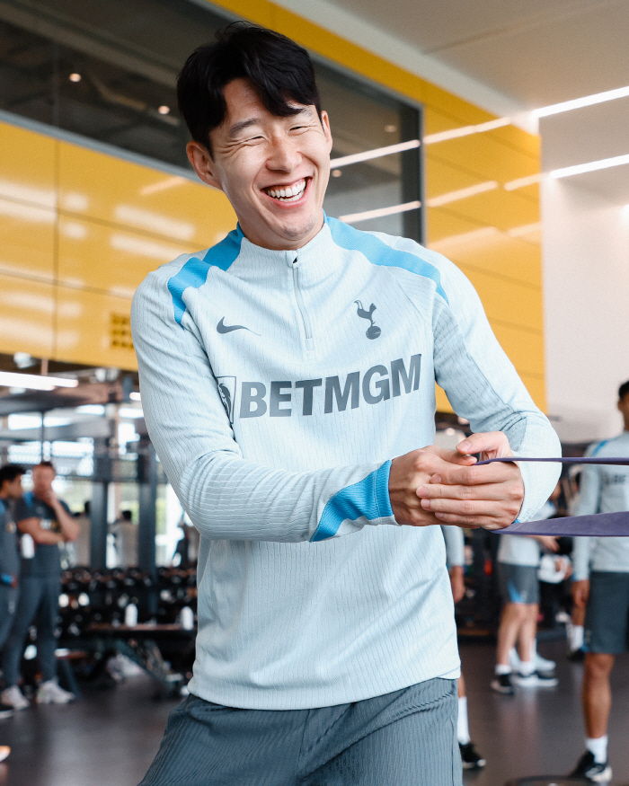 Wow! Tottenham 'Visual'Two-top is over...Handsome prospect finally clicks with Son Heung-min 'True EPL Legend'