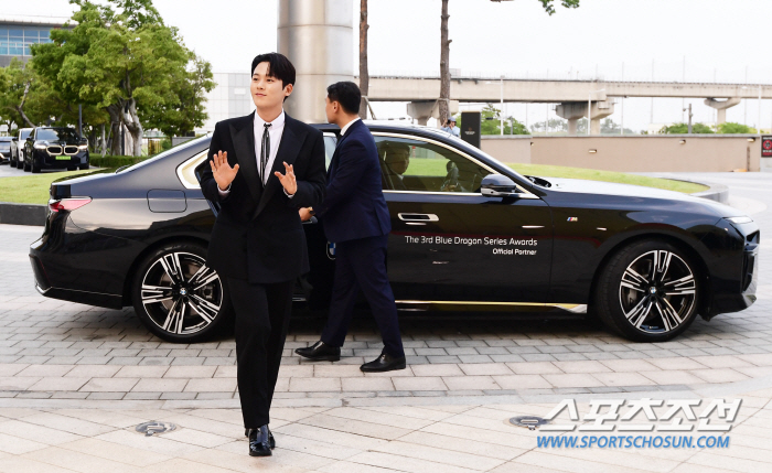  Lee Jung-ha 'Shining again today'