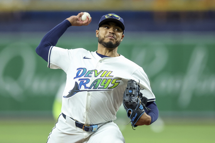 It's more than Skins. It's a monster? TB Yankees manager stunned by 23-year-old right-hander fireballer...Last 8G ERA 0.92 No. 1 overall