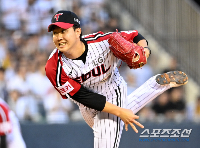 'Kelly cried and laughed at Son Joo-young' Son Joo-young 2 earned runs in 7 innings Shin Min-jae's come-from-behind walk to LG and Doosan for 5 consecutive wins. Five consecutive wins after four consecutive losses in the second half