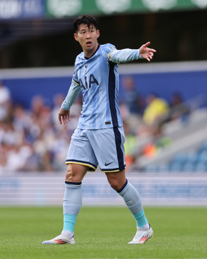 Son Heung-min played in two big chances misses 6 points 45 minutes...Tottenham win 2-0 over QPR'3rd straight pre-season'